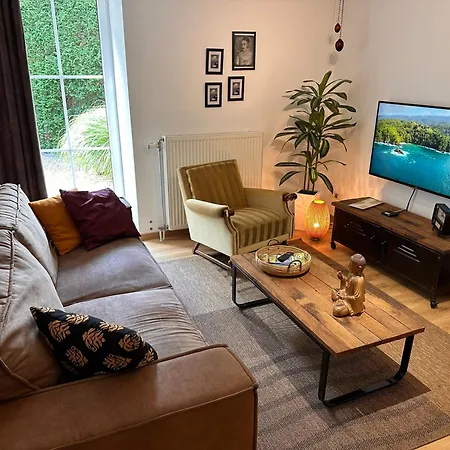 Au Marronnier Apartment