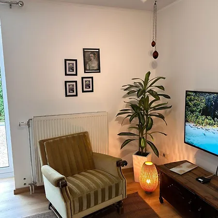 Au Marronnier Apartment *